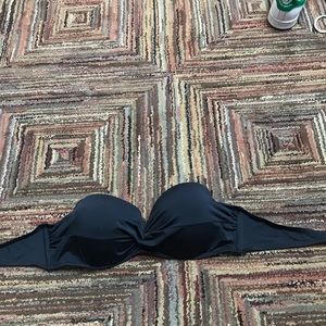 Strapless bikini top